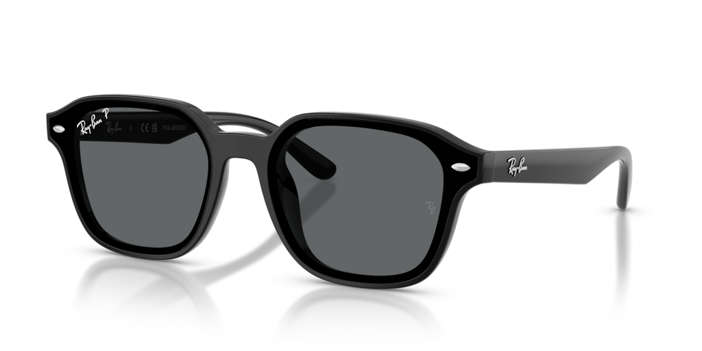 Ray-Ban RB4458D - Black / Dark grey polarized - three-quarter view [601/81]