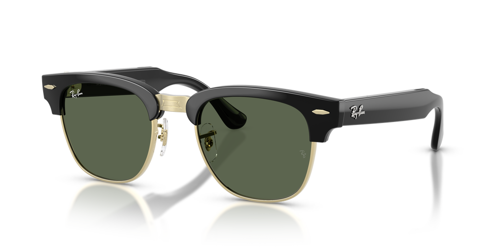 Ray-Ban Meta Audio Clubmaster RW7004 601/71, quarter view