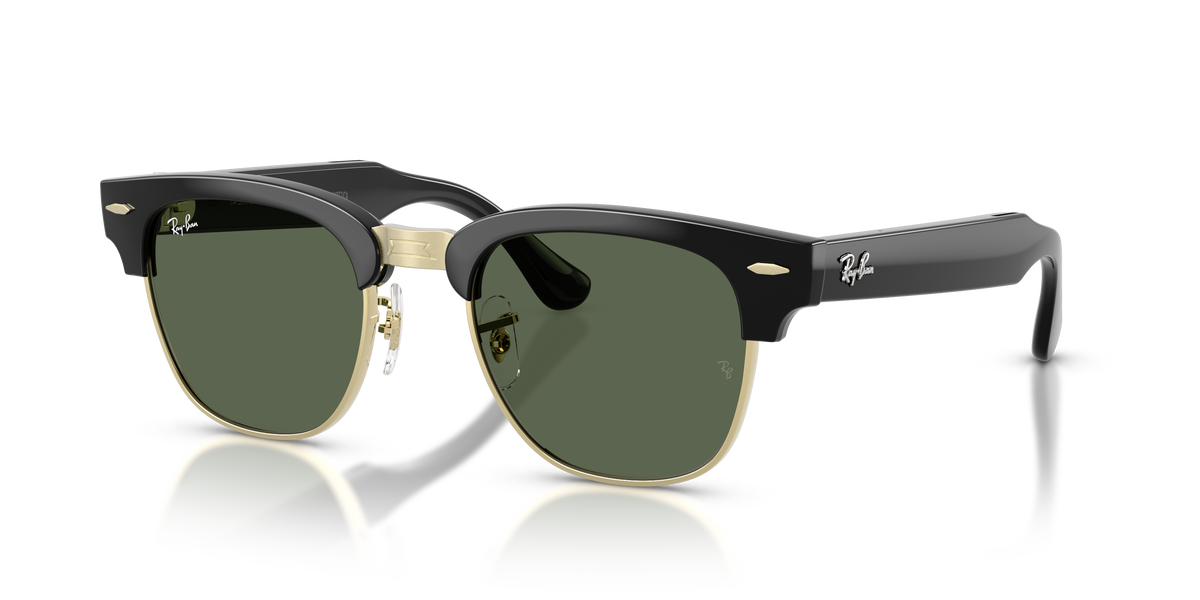 Ray-Ban Meta Audio Clubmaster RW7004 601/71, quarter view