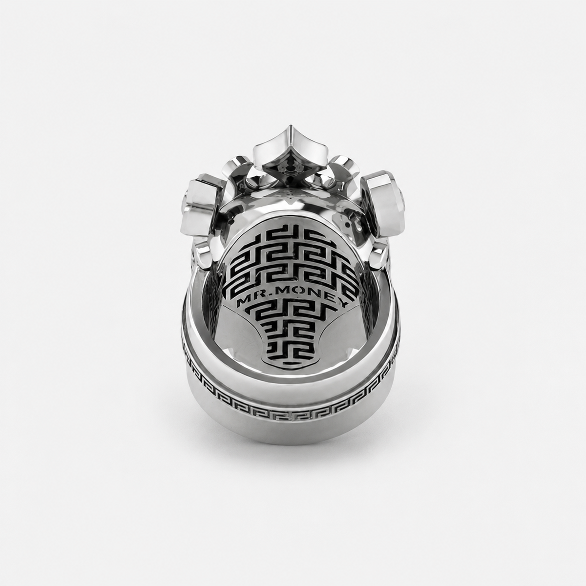 LIMITED EDITION SKULL KING SILVER WITH DIAMOND CROWN - detail view