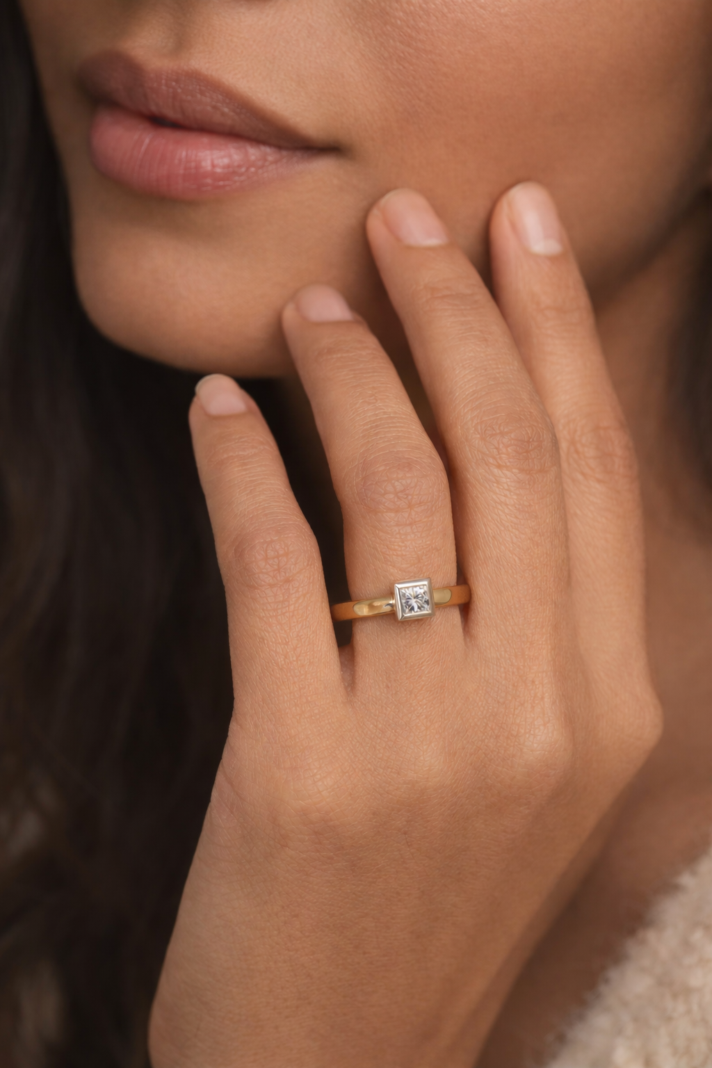 18ct Gold Diamond Solitaire Ring - detail view