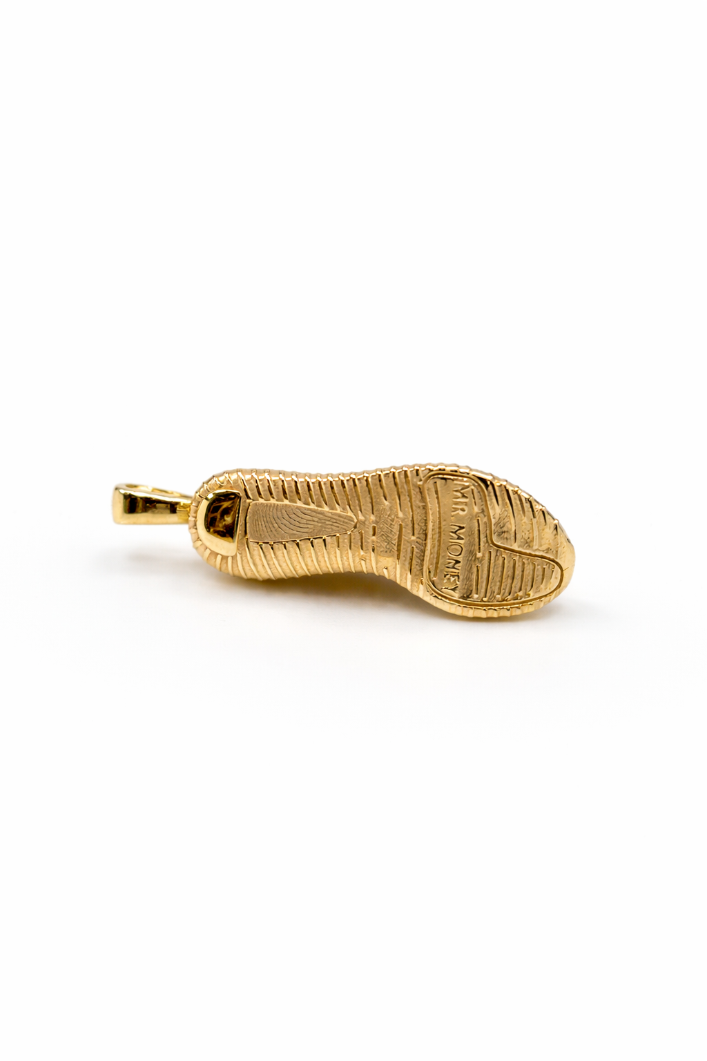 9ct Shoe Pendant - detail view