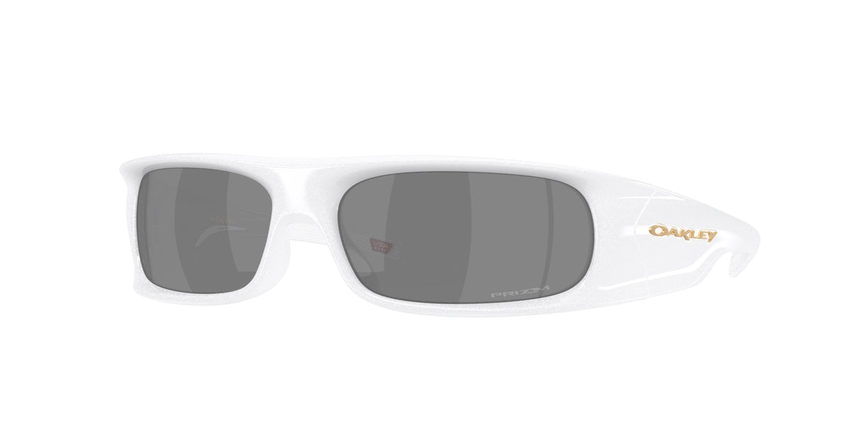 Oakley 0OO9522 Highland Sunglasses in Pearlised white with Prizm black lenses