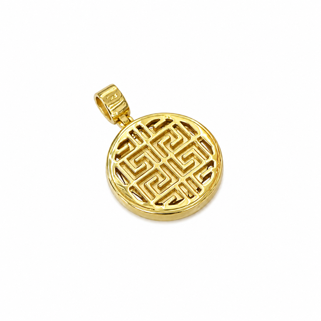 9ct Gold Lion Diamond Pendant - detail view