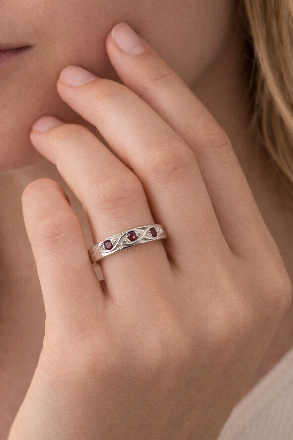 Sterling Silver Friendship Ring - detail view