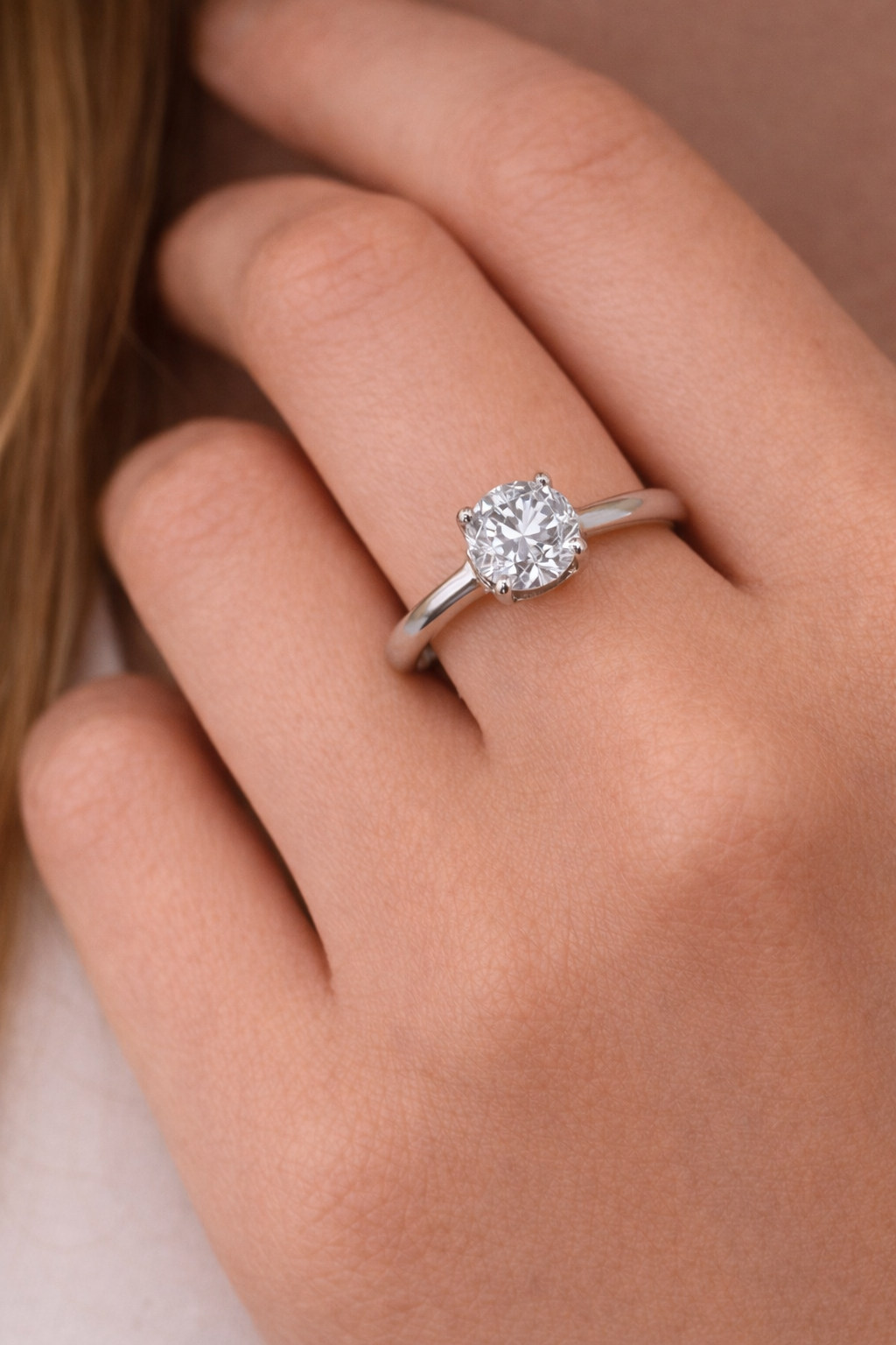 Cubic Zirconia Solitaire Ring - detail view