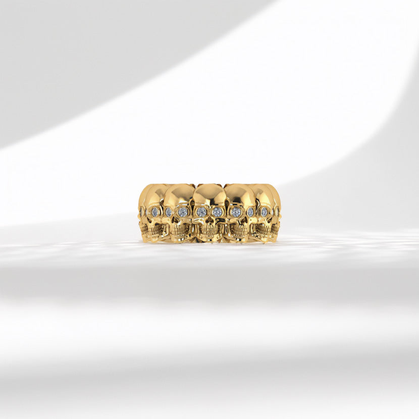 Multi Skull Gold Ring With Diamonds - detail view