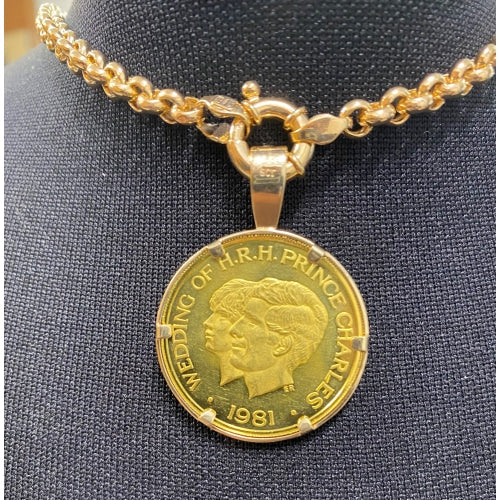 Samoan Gold Diamond Pendant $100 Gold Coin detail 4